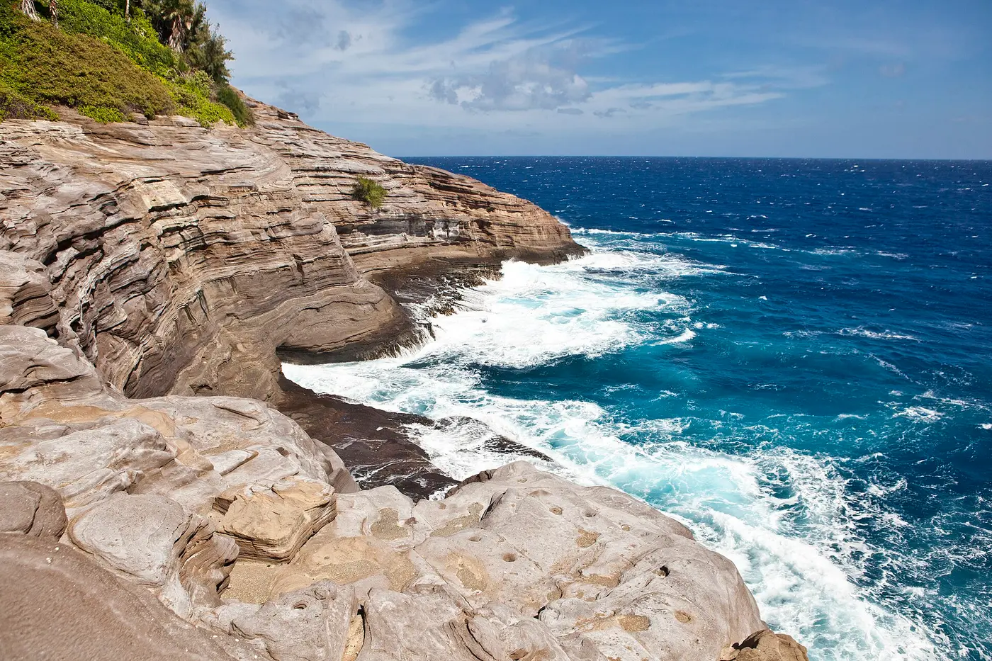 5 Things to Know Before Visiting the Spitting Caves in Honolulu